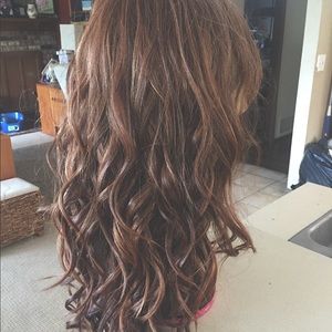 Stunning 22 inch synthetic amber color curly wig